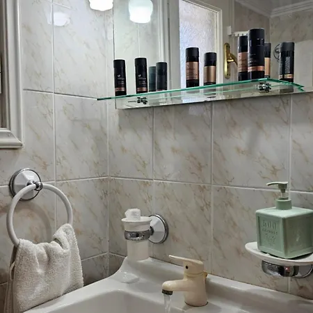 Apartment Rinio In Adamas *